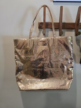 🔥 Kate Spade Metallic Gold Tote Bag